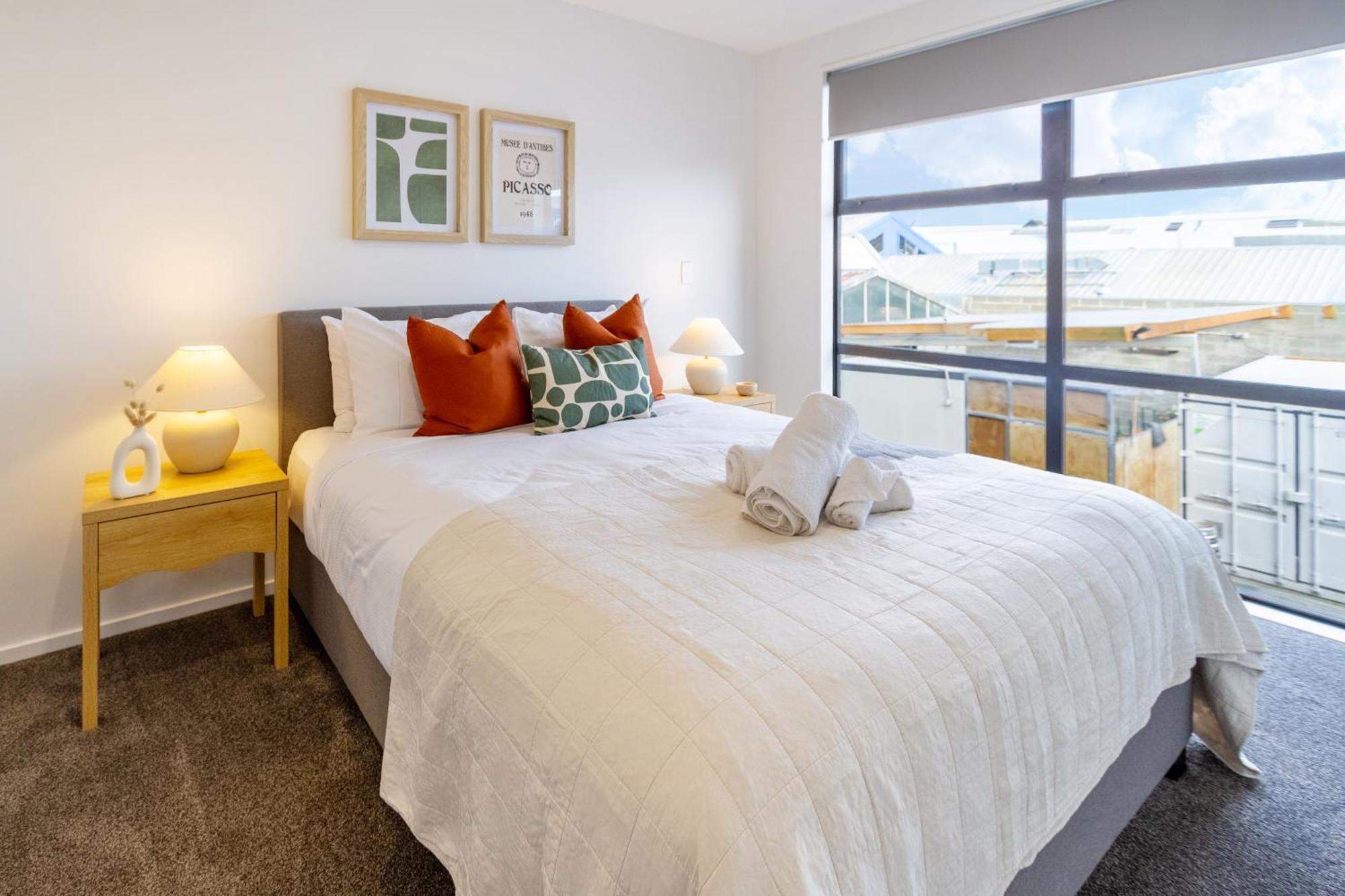 2 Bed, 2 Bath W Sofa Bed - Great Cafes Nearby Appartement Christchurch Buitenkant foto