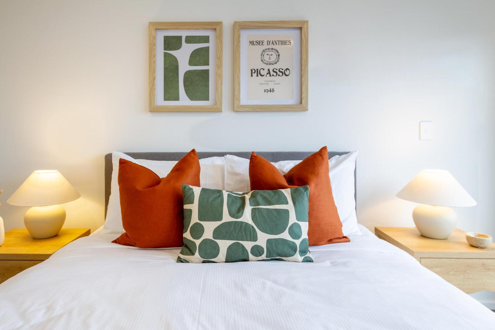 2 Bed, 2 Bath W Sofa Bed - Great Cafes Nearby Appartement Christchurch Buitenkant foto