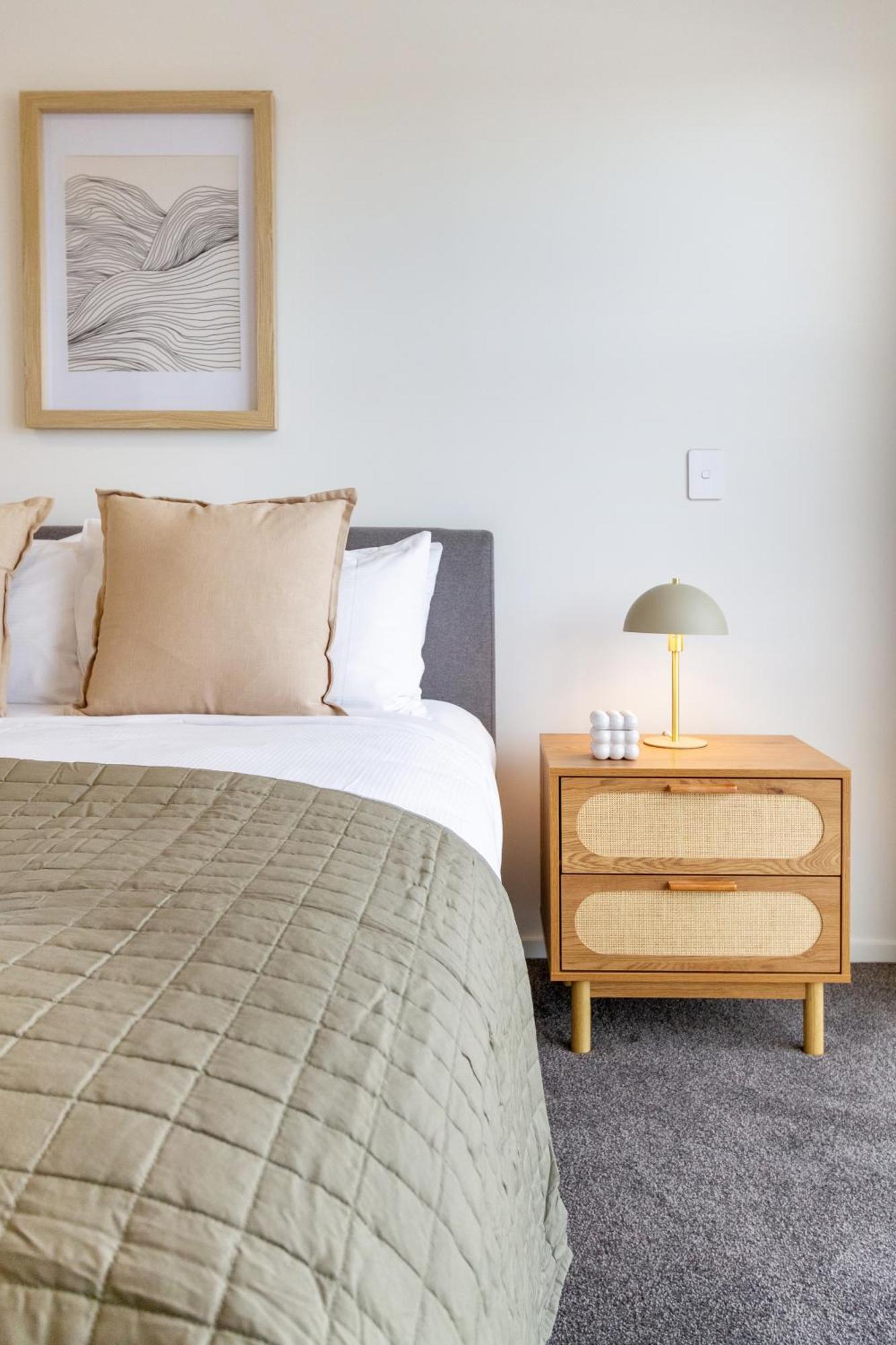 2 Bed, 2 Bath W Sofa Bed - Great Cafes Nearby Appartement Christchurch Buitenkant foto