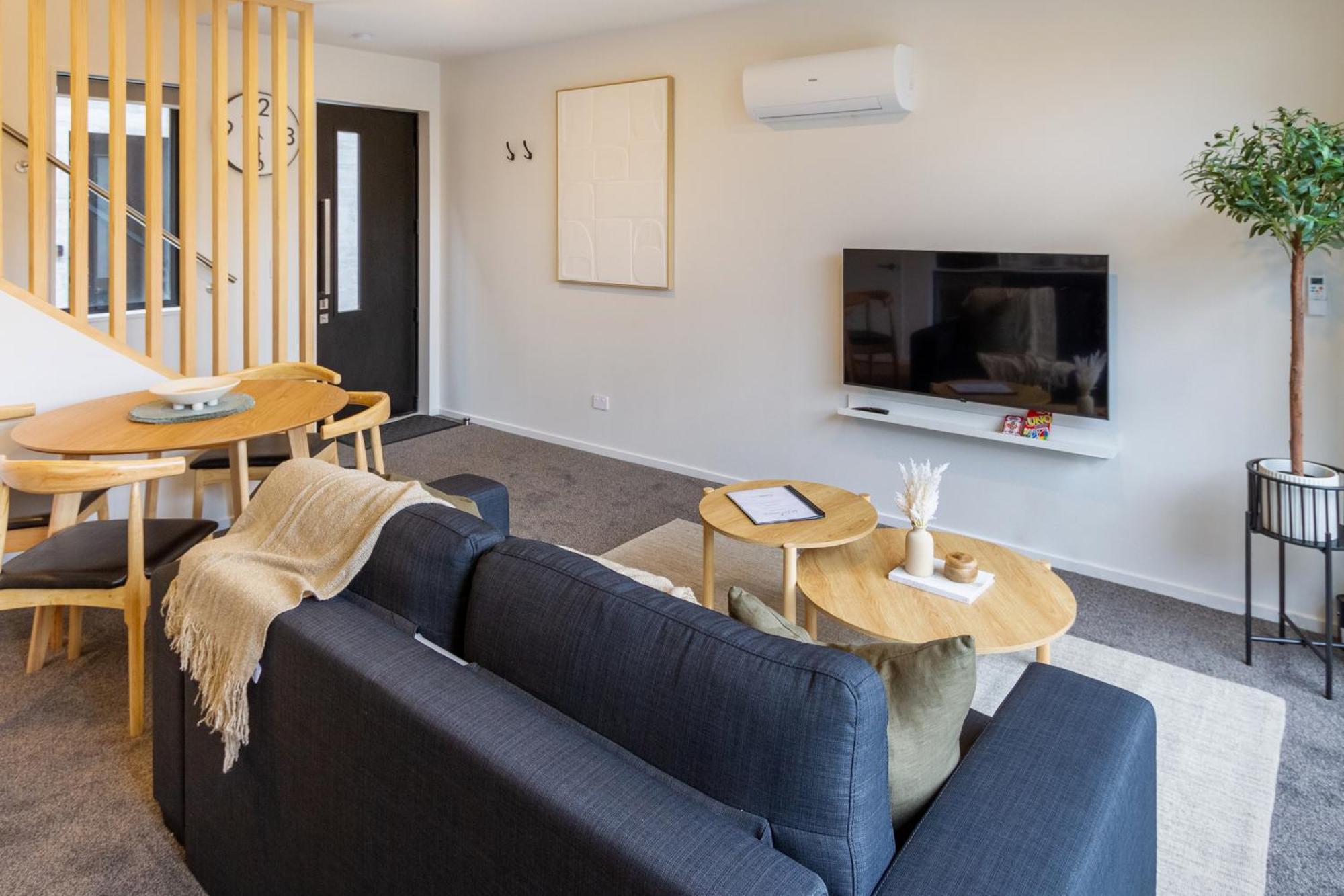 2 Bed, 2 Bath W Sofa Bed - Great Cafes Nearby Appartement Christchurch Buitenkant foto